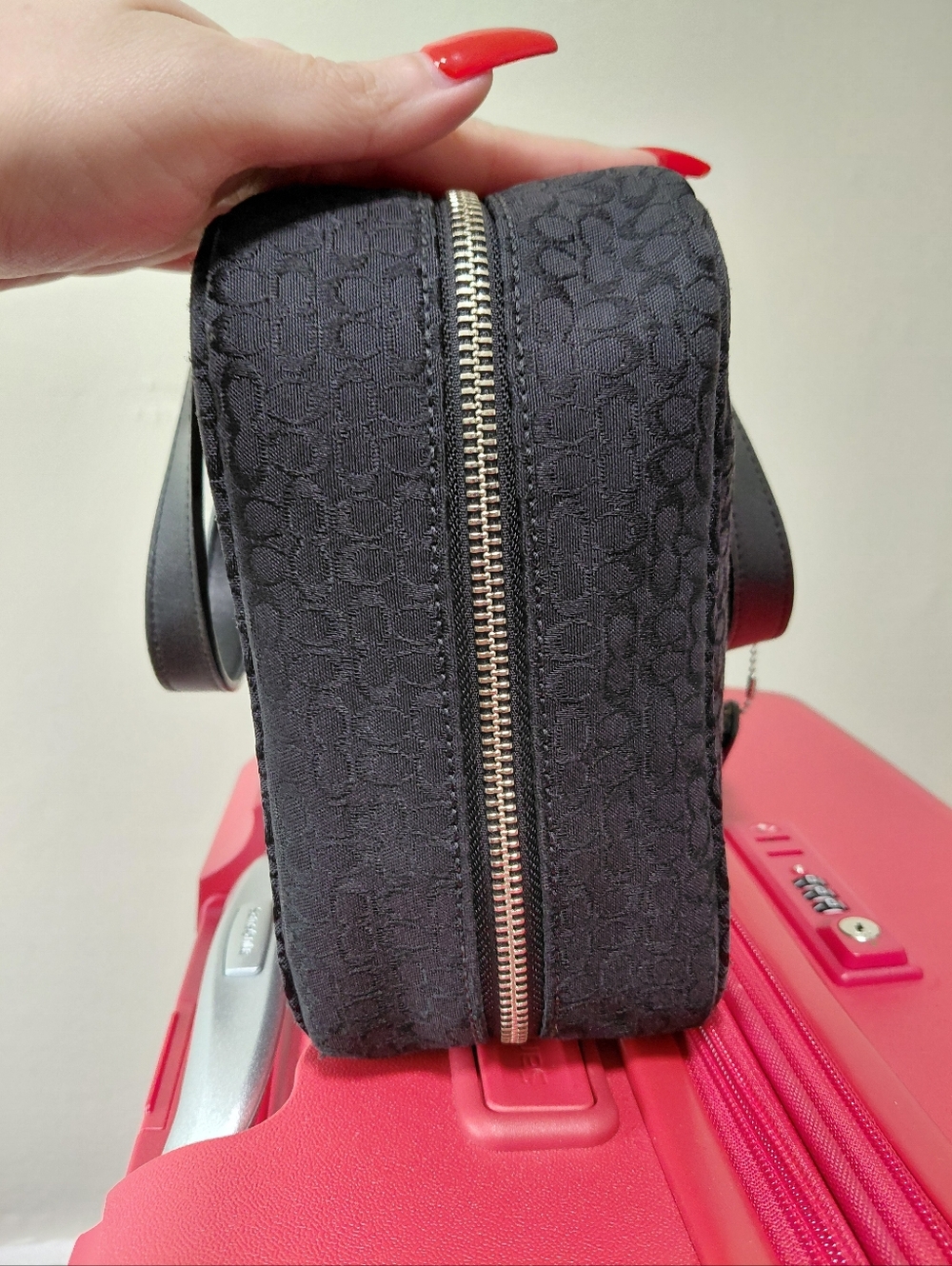 Coach Toiletry Case Vintage Black Bag - Picture 7 of 13